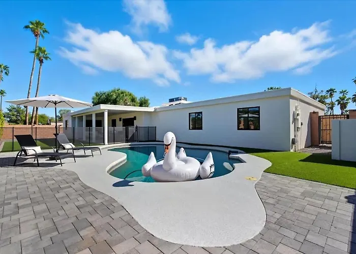 Maverick-private Pool-mins To Quarter Holiday home *